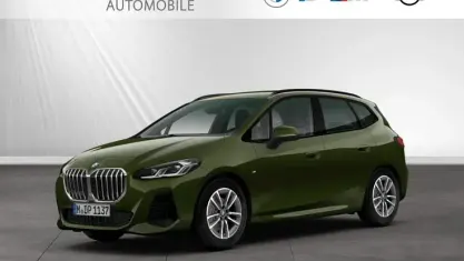 Gebraucht BMW 220 M Sport 170 PS (125 kW) 2025 Sanremo green metallic