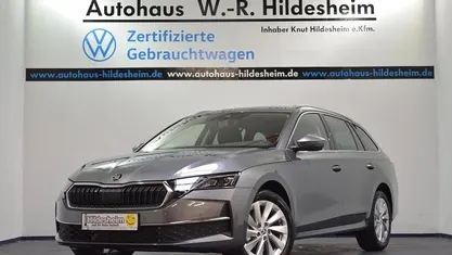 Neu Skoda Octavia Selection 150 PS (110 kW) 2025 Grau Kombi
