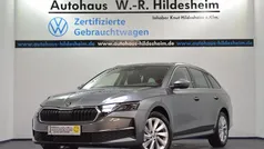 Grau Neu 2025 Skoda Octavia Selection Kombi | 33.929 € (Fairer Preis)