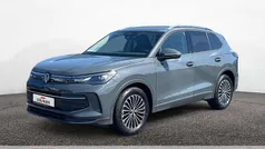 Grau Gebraucht 2024 VW Tiguan Life SUV | 33.769 € (Fairer Preis)