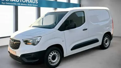 Käytetty Opel Combo Edition 102 HP (75 kW) 2022 Valkoinen Tila-auto