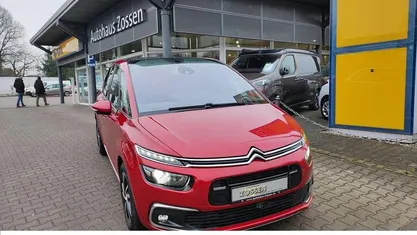 Gebraucht 2018 Citroën C4 SpaceTourer Shine Van / Kleinbus | 15.950 € (Fairer Preis)