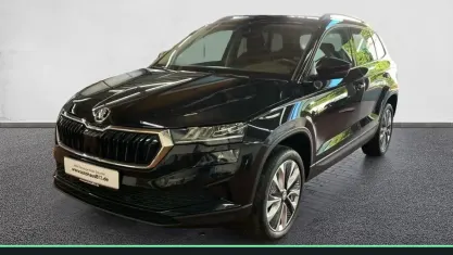 Gebraucht Skoda Karoq Tour 150 PS (110 kW) 2023 Blackmagic perleffekt SUV