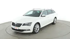 Weiß Gebraucht 2016 Skoda Superb Style Kombi | 21.270 € (Fairer Preis)