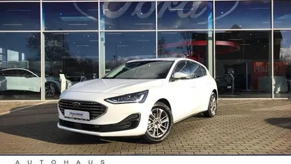 Gebraucht Ford Focus Style 125 PS (91 kW) 2023 Frostweiß Limousine