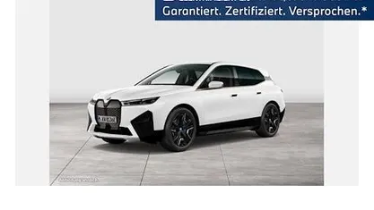 Gebraucht BMW iX M Sport 384 kW (523 PS) 2023 Weiß SUV