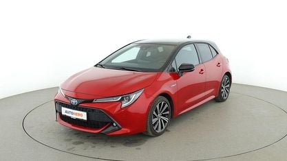 Gebraucht Toyota Corolla Team 122 PS (89 kW) 2020 Rot Limousine