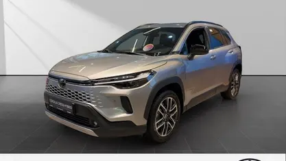 Gebraucht 2025 Toyota Corolla Cross SUV | 39.980 € (Fairer Preis)