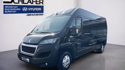 Gebraucht Peugeot Boxer S 165 PS (121 kW) 2022 Lackierung grau graphito/metal Van