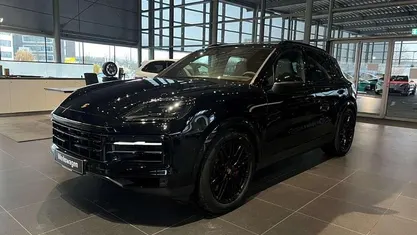 Gebraucht 2024 Porsche Cayenne S SUV | 106.900 € (Fairer Preis)