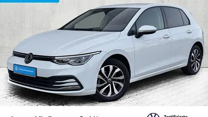 Weiß Gebraucht 2023 VW Golf VIII Active Limousine | 23.950 € (Fairer Preis)