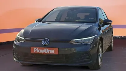 Gebraucht VW Golf VIII Life 110 PS (80 kW) 2022 Limousine