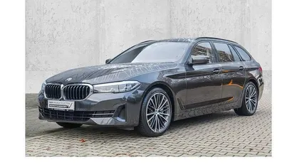 Gebraucht BMW 530 Shadowline 286 PS (210 kW) 2022 Grau Kombi