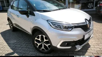 Gebraucht Renault Captur Intens 90 PS (66 kW) 2019 Schwarz gne (grau SUV