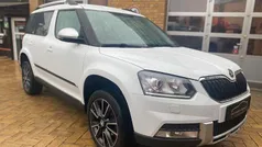 Weiß Gebraucht 2015 Skoda Yeti Adventure SUV | 11.990 € (Etwas zu teuer)