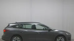 Grau Gebraucht 2022 Ford Focus Cool & Connect Limousine | 13.680 € (Fairer Preis)