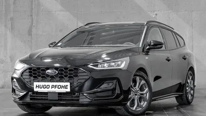 Schwarz Gebraucht 2023 Ford Focus ST-Line Limousine | 24.890 € (Etwas zu teuer)