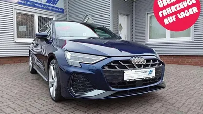Navarrablau Gebraucht 2024 Audi A3 S-Line Limousine | 35.900 € (Guter Preis)