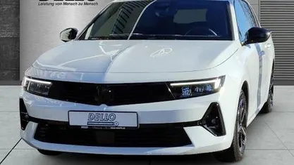 Gebraucht Opel Astra 131 PS (96 kW) 2024 Arktis weiß Kombi