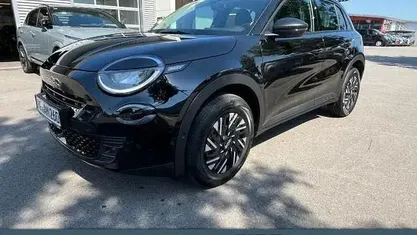 Gebraucht Fiat 600 101 PS (74 kW) 2024 601  schwarz SUV