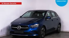 Lack spektralblau Gebraucht 2024 Mercedes B180 Advanced Van / Kleinbus | 31.635 € (Fairer Preis)