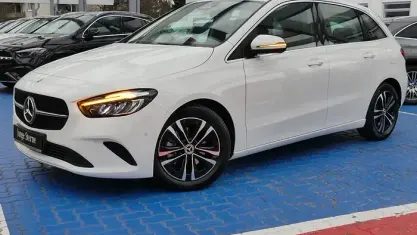 Gebraucht Mercedes B180 Progressive 136 PS (100 kW) 2024 Unilack polarweiß Kleinwagen