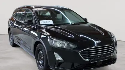 Gebraucht Ford Focus Cool & Connect 120 PS (88 kW) 2021 Obsidianschwarz metallic Kombi