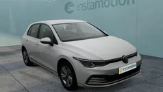 Weiß Gebraucht 2024 VW Golf VIII Life Limousine | 26.299 € (Fairer Preis)