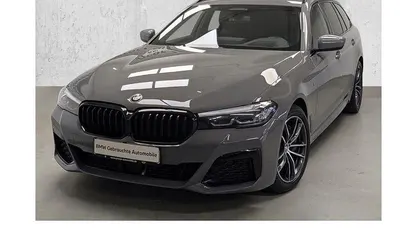 Gebraucht BMW 530 M Sport 286 PS (210 kW) 2021 Grau Kombi