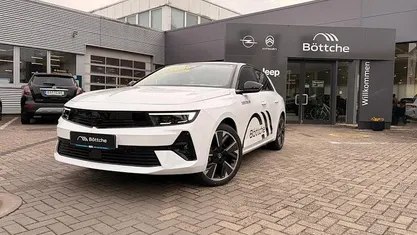 Nouă Opel Astra 114 kW (156 CP) 2026 Alb Berlinǎ