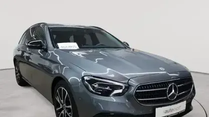 Gebraucht Mercedes E200 197 PS (144 kW) 2022 Selenitgrau metallic Kombi