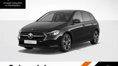 Schwarz Gebraucht 2024 Mercedes B200 Progressive Van / Kleinbus | 33.300 € (Fairer Preis)