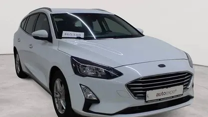 Gebraucht Ford Focus Cool & Connect 125 PS (91 kW) 2022 Frostweiß Kombi