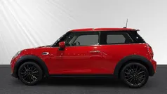 Rot Gebraucht 2021 Mini ONE Kleinwagen | 16.490 € (Fairer Preis)