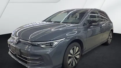 Gebraucht VW Golf VIII Life 116 PS (85 kW) 2025 Limousine