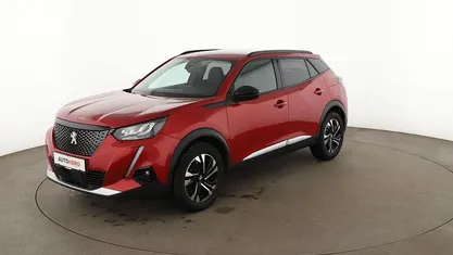 Gebraucht Peugeot 2008 Allure 131 PS (96 kW) 2022 Rot SUV