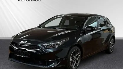 Schwarz Neu 2025 Kia Ceed Style Kleinwagen | 24.890 € (Fairer Preis)
