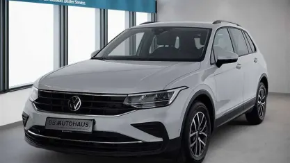 Second-hand VW Tiguan Life 150 CP (110 kW) 2023 Alb SUV
