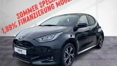 Black mica / ink Neu 2024 Toyota Yaris Hybrid Team Limousine | 26.690 € (Fairer Preis)