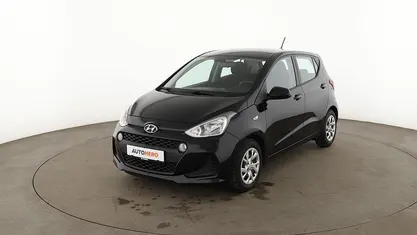 Gebraucht Hyundai i10 Trend 67 PS (49 kW) 2019 Schwarz Kleinwagen