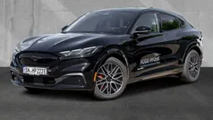 Absolute black Gebraucht 2025 Ford Mustang Mach-E Premium SUV | 53.680 €