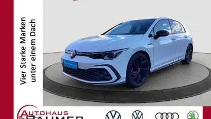 Gebraucht VW Golf VIII GTI 245 PS (180 kW) 2024 Weißweiß Limousine