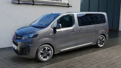 Używany Opel Zafira Life Edition 150 KM (110 kW) 2019 Szary Minivan