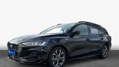 Agate black metallic Gebraucht 2023 Ford Focus ST-Line Kombi | 23.740 € (Fairer Preis)
