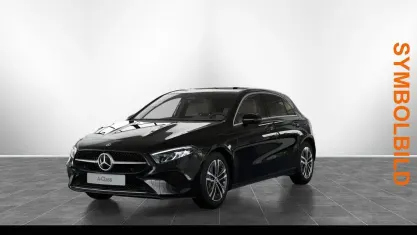 Gebraucht Mercedes A200 Advanced 163 PS (119 kW) 2025 Kosmosschwarz metallic Limousine