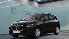 Schwarz Gebraucht 2023 BMW 216 Active Tourer Van / Kleinbus | 29.249 € (Fairer Preis)