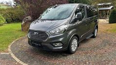 Grau (magnetic grau) Gebraucht 2023 Ford Tourneo Custom Titanium Van / Kleinbus | 37.900 € (Superpreis)
