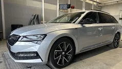 Silber (metallic) Gebraucht 2024 Skoda Superb SportLine Kombi | 36.500 € (Superpreis)