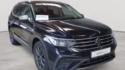 Gebraucht VW Tiguan Allspace Life 150 PS (110 kW) 2022 Deep black perleffekt SUV