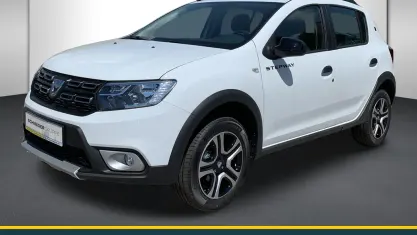 Gebraucht Dacia Sandero Celebration 101 PS (74 kW) 2021 Weiß Limousine